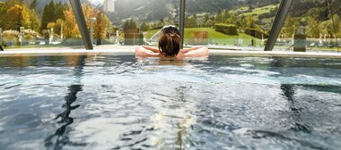 Relax World Entspannen im Thermalwasser mit Panoramablick | © SalzburgerLand Tourismus/Marktl