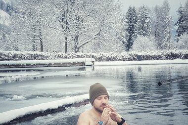 Eisbaden mit Christian Redl | © Alpentherme Gastein