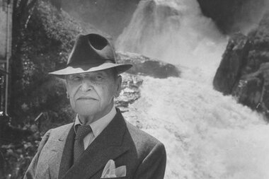 Somerset Maugham vor dem Gasteiner Wasserfall | © Gastein Museum